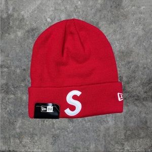 (SOLD) Supreme FW17 New Era S Logo Beanie